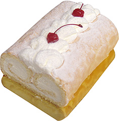 Ciasto rolada śmietanka z czarną porzeczką 