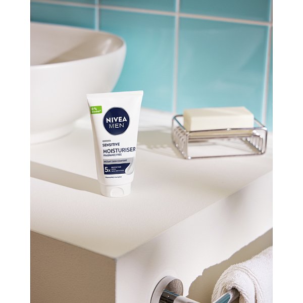 Nivea MEN Sensitive Łagodzący Krem nawilżający do twarzy dla mężczyzn 75 ml