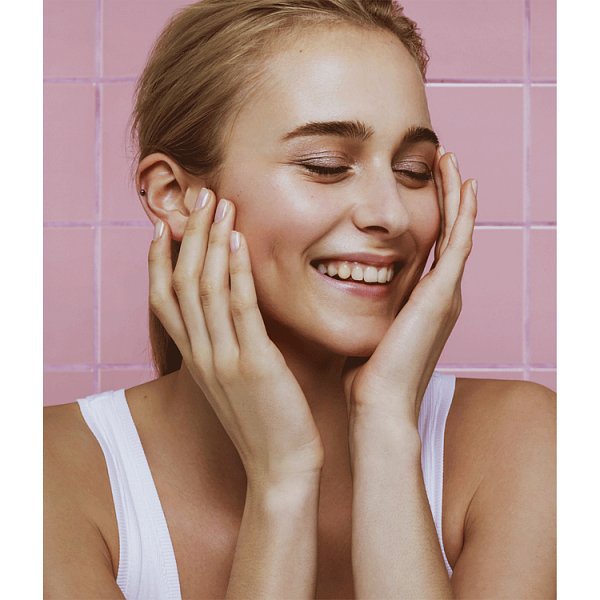 Nivea Care 7w1 Przeciwzmarszczkowy Ultra-Lekki krem do twarzy 100 ml