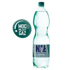 Woda gaz Nałęczowianka mineralna 1,5l doliczana jest kaucja 50 gr 