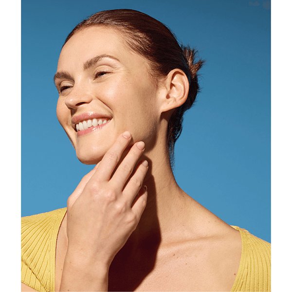 Nivea Pielęgnujący dwufazowy płyn do demakijażu oczu 125 ml