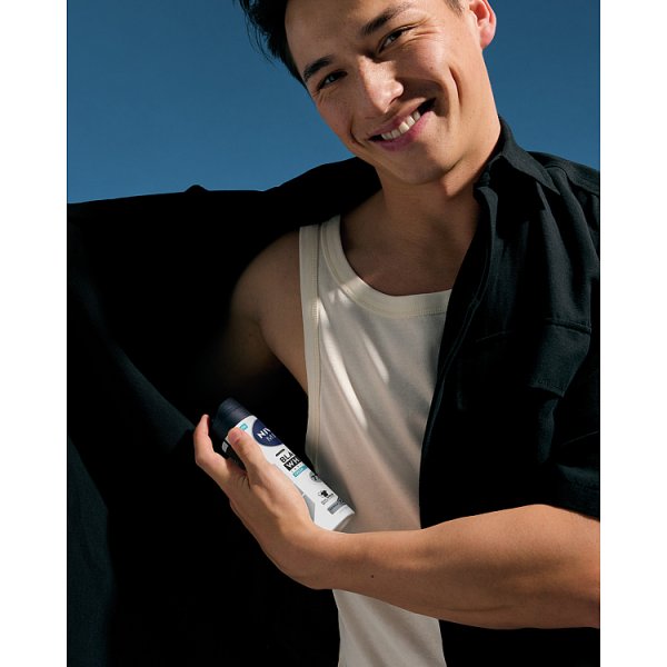 Nivea Black&amp;White Invisible Fresh Antyperspirant Spray 150 ml
