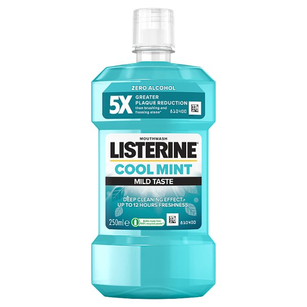 Listerine Cool Mint Płyn do płukania jamy ustnej łagodny smak 250 ml