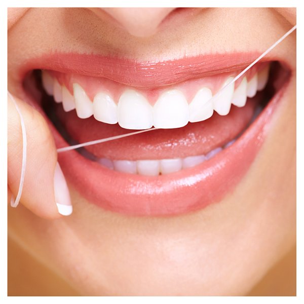 Oral-B Super Dental Floss Nić dentystyczna, 50 sztuk