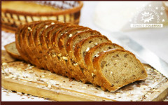 Chleb ciemny wieloziarnisty krojony  Polański 