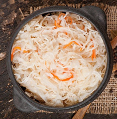 Surówka z kwaszonej kapusty + koszt opak. 0,31 zł 