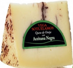 Ser owczy vega sotuelamos z czarnymi oliwkami 200g 