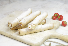 Ciastka rurki z bitą śmietaną i toffi kg 