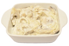 Filet śledziowy w śmietanie Rybhand + koszt opak. 0,31 zł 