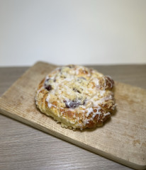 Drożdżówka z wiśnią 