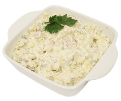 Sałatka ziemniaczana z szynką Kuchnia Polki 