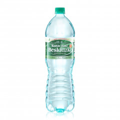 Woda lekko gazowana kuracjusz beskidzki źródlana 