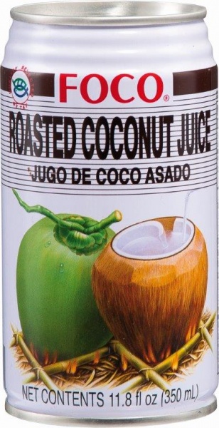 Napój woda kokosowa z prażonymi kawałkami kokosa 